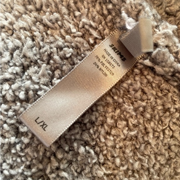 Skims Cozy Knit Bouclé Smoke Grey Long Sleeve Unisex Luxury Comfy Short Robe - Picture 7 of 7